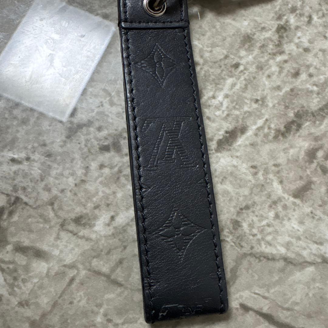LOUIS VUITTON ブラックレザー キーリング