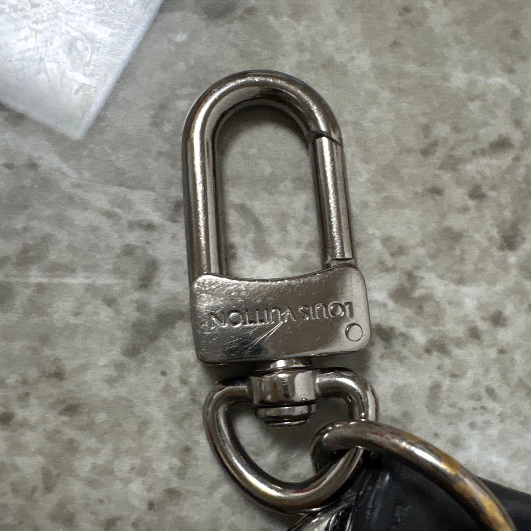 LOUIS VUITTON ブラックレザー キーリング