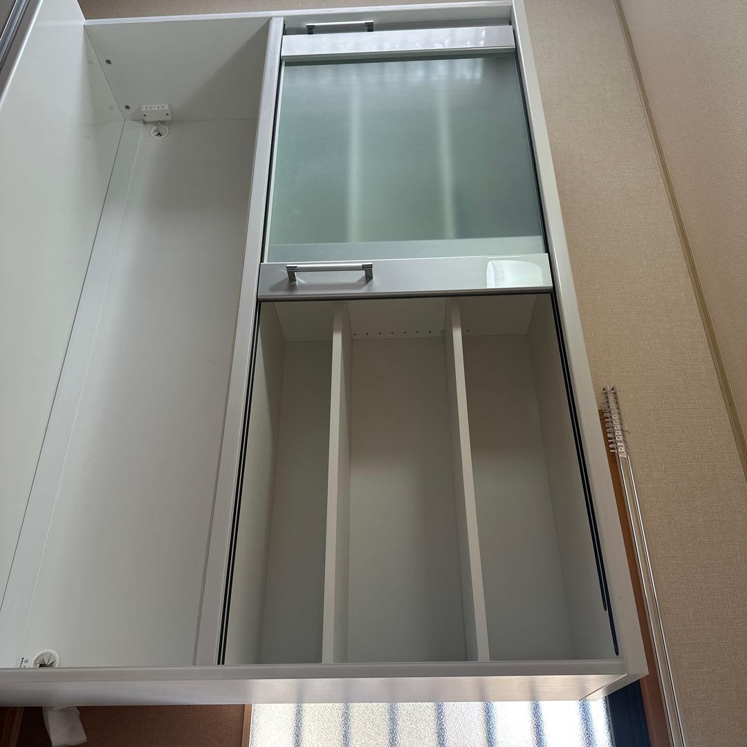 食器棚　160 泉洋化工　ホワイト　鏡面加工