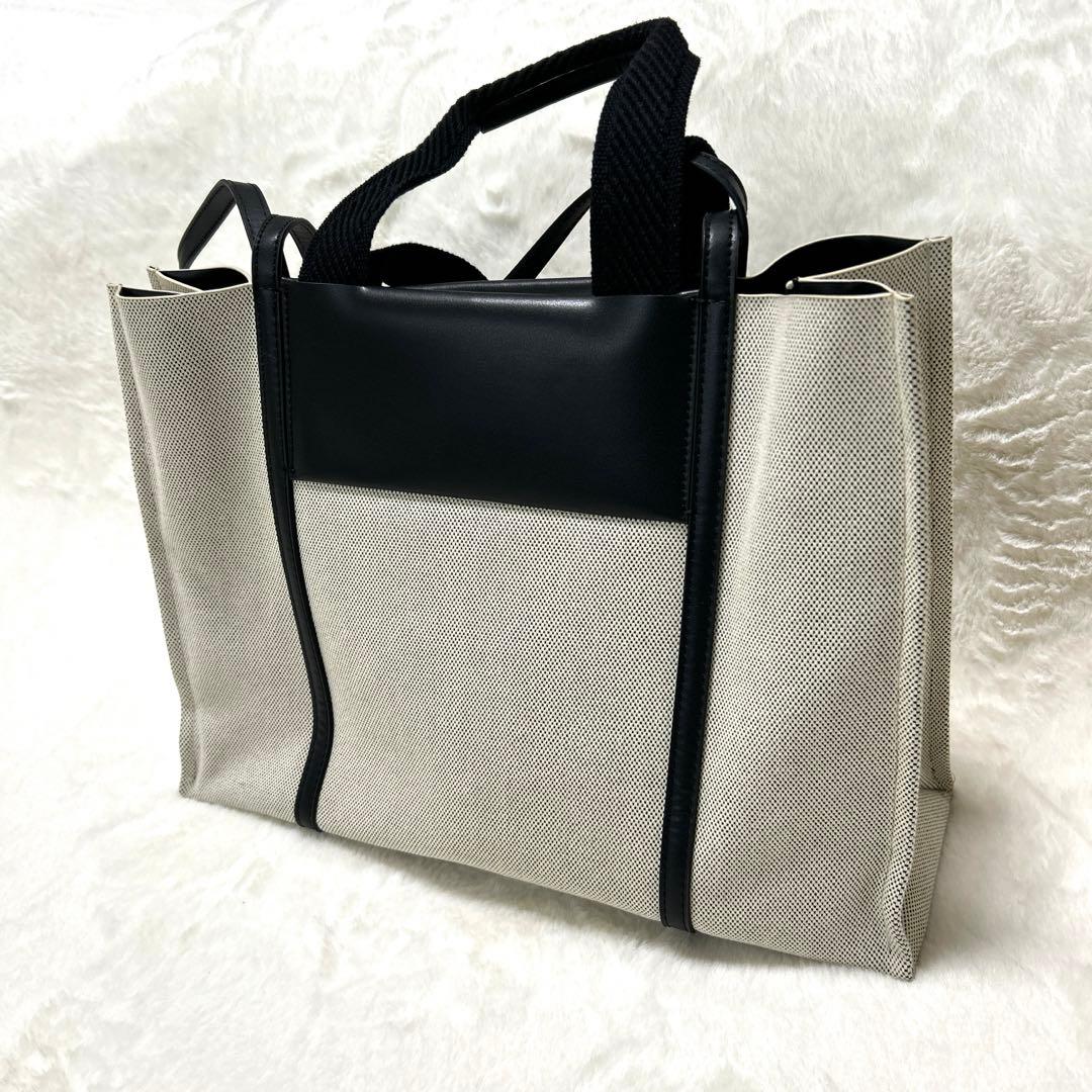 ✨値引き✨チャールズアンドキース シャリア ラージダブルハンドル　トートバッグ