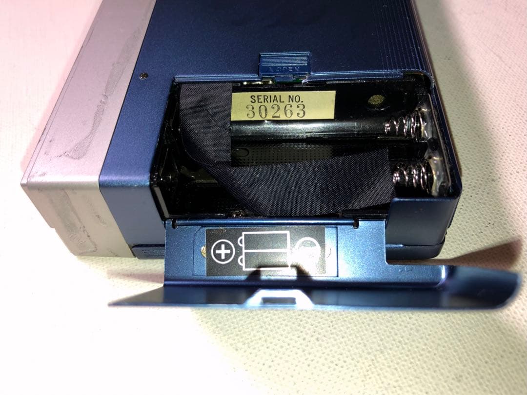 TPS-L2再生感動Guys&Dolls SONY初代カセットウォークマン良品C