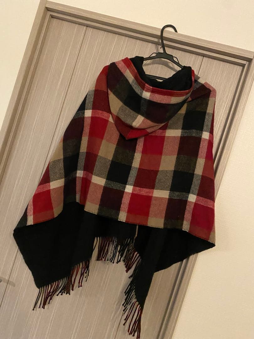 ブルーレーベルクレストブリッジ　ノバチェック柄　フード付大人可愛いあったか羽織り