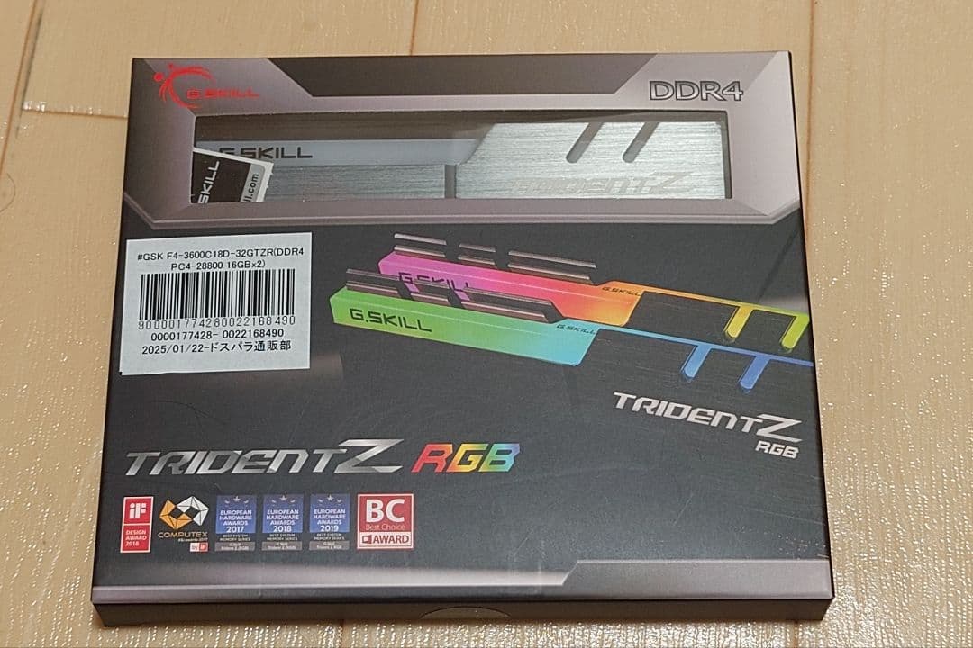 ろ*ぜ様 G.SKILL TRIDENT Z RGB DDR4 32GB 360