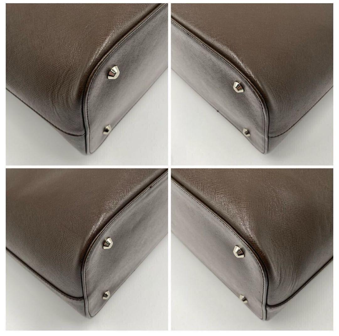 【美品】バーバリー トートバッグ A4収納可 サフィアーノレザー 自立