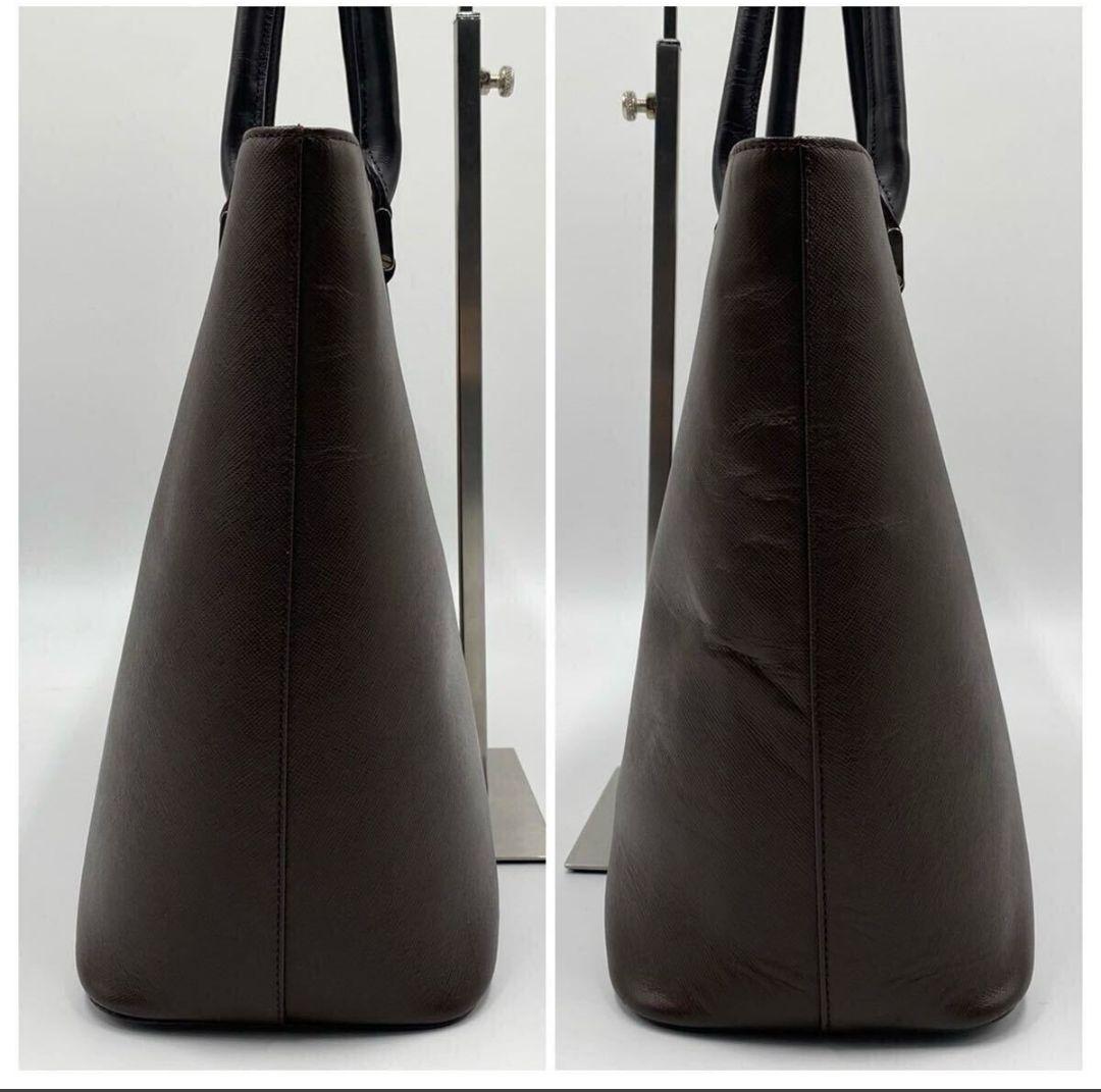 【美品】バーバリー トートバッグ A4収納可 サフィアーノレザー 自立