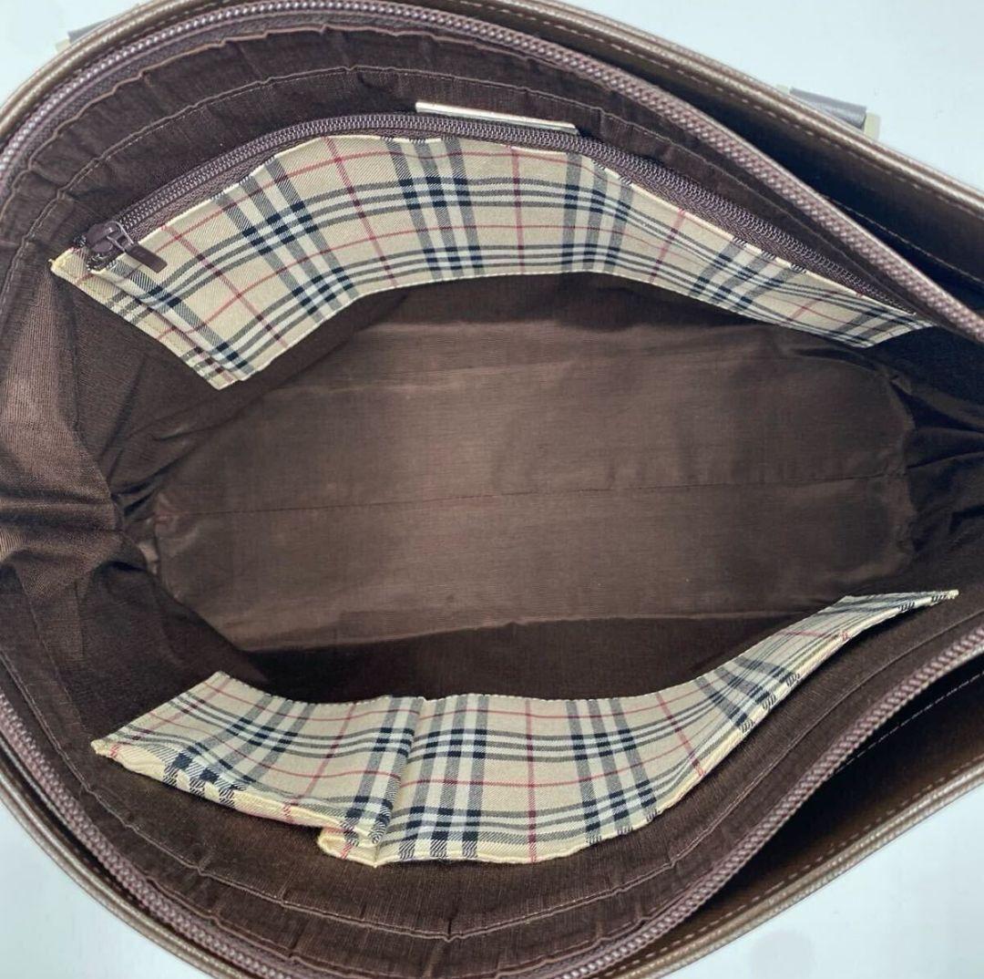 【美品】バーバリー トートバッグ A4収納可 サフィアーノレザー 自立