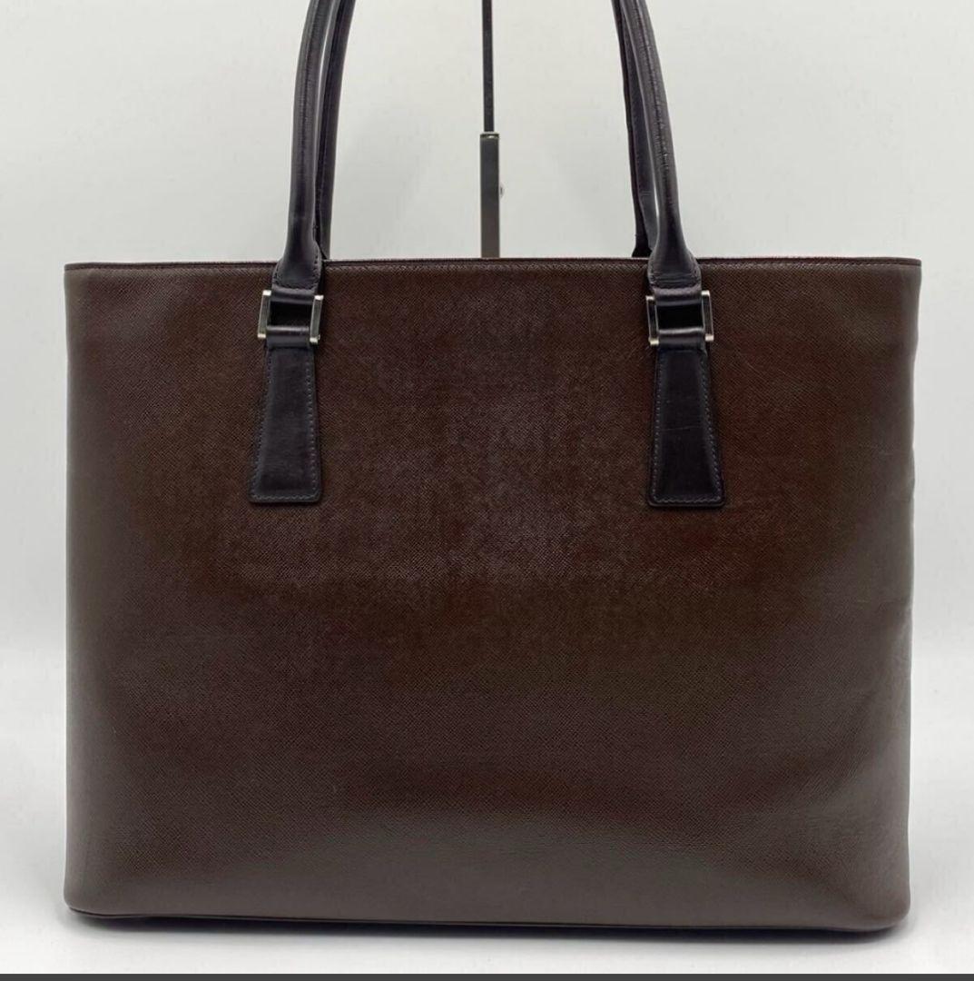 【美品】バーバリー トートバッグ A4収納可 サフィアーノレザー 自立