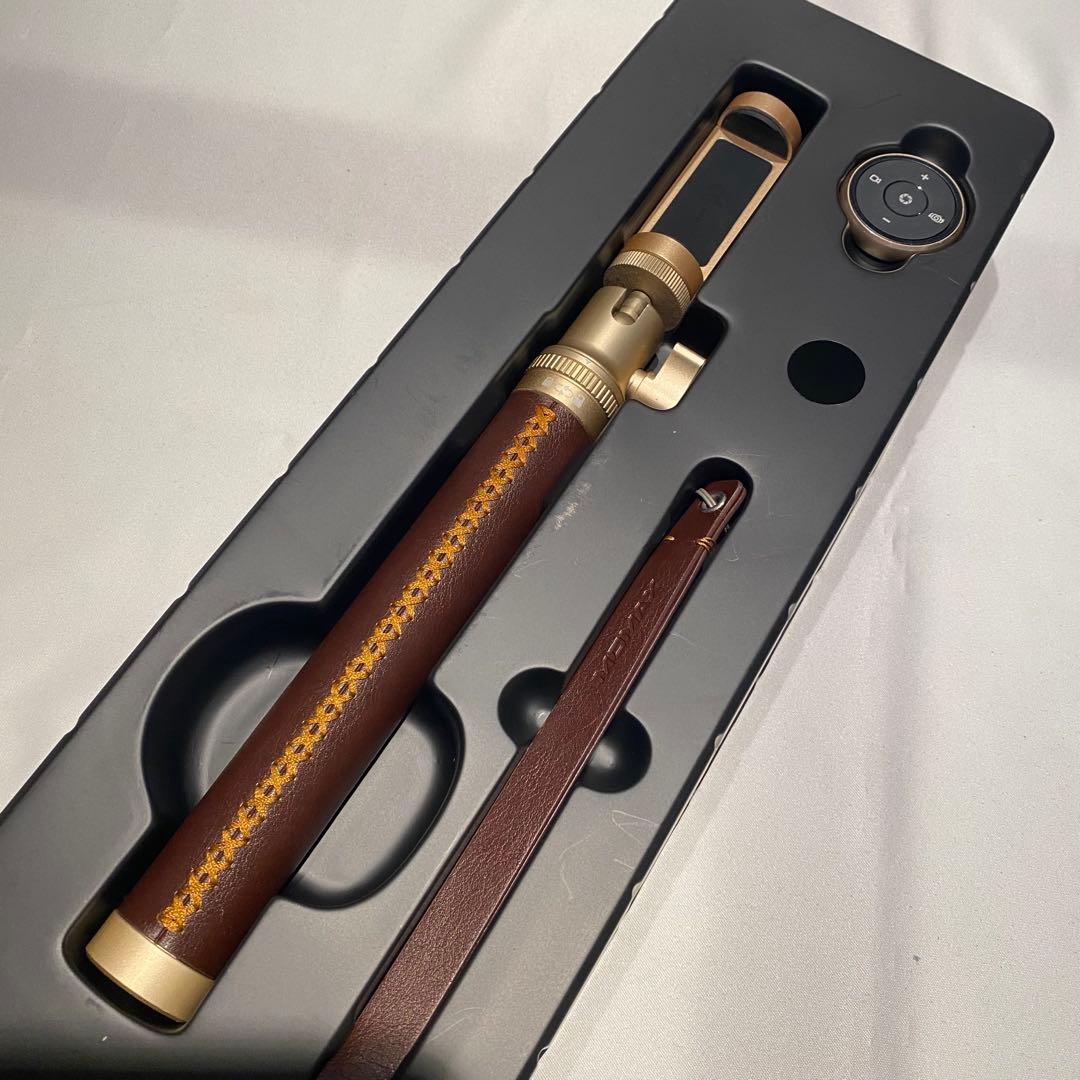 MOMAX SELFIE PRO　ワイヤレス自撮り棒　ケース付き　ゴールド