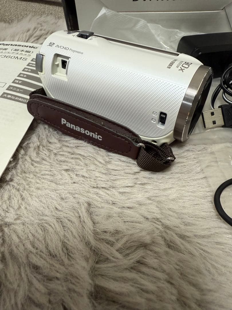 Panasonic HC-V360MS　ビデオカメラ 本体 ホワイト 付属品付