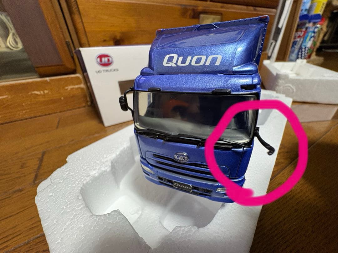 UD TRUCKS Quon 1／43モデル