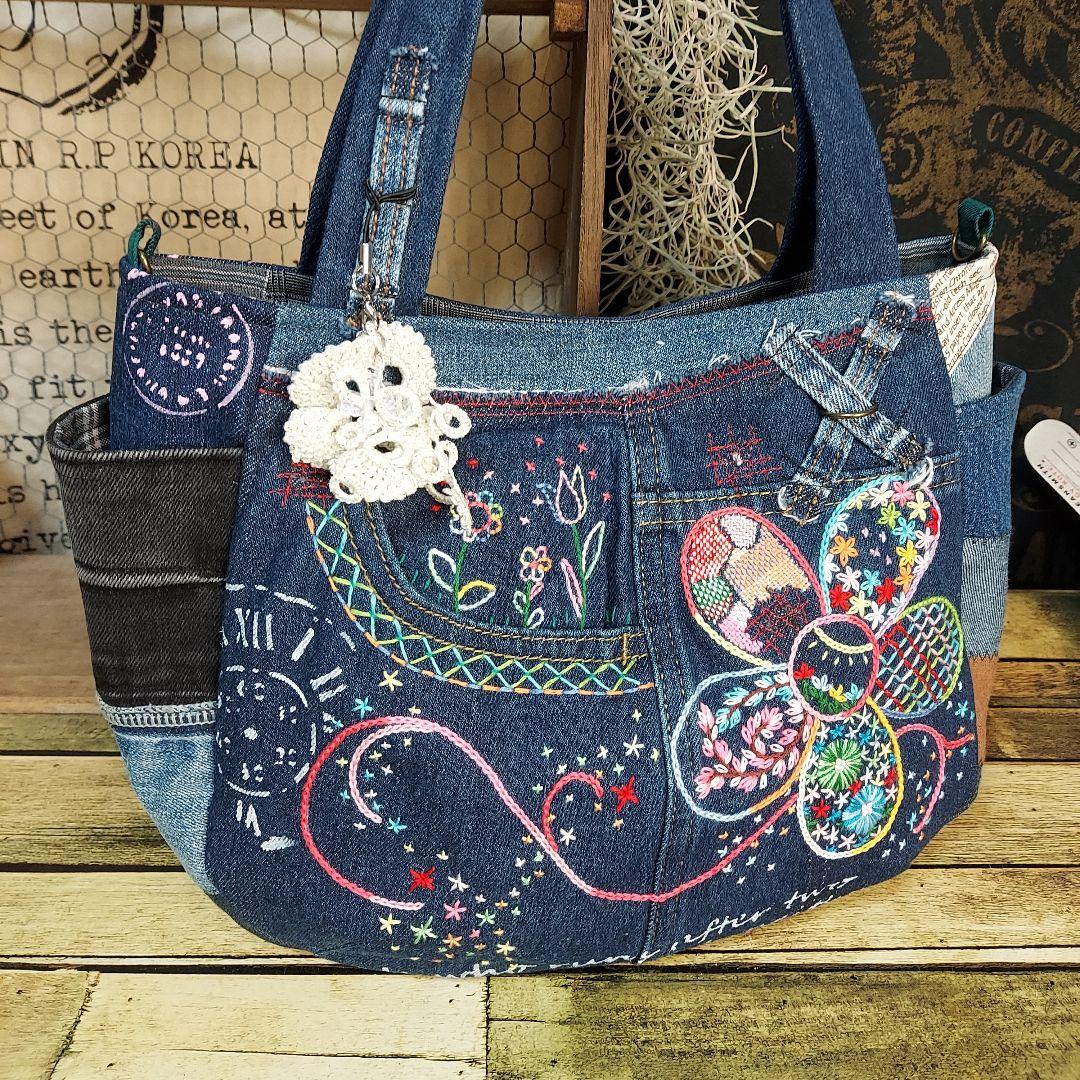 刺繍デニムバック　No.659　デニムリメイク　刺繍バック　サイドポケット