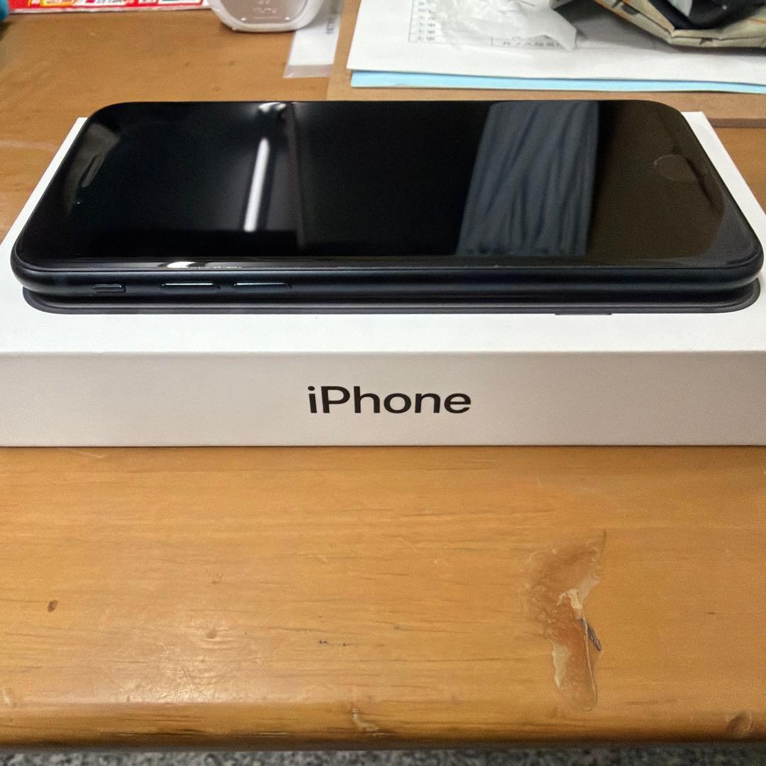 iPhoneSE第3世代64GB最大容量97%