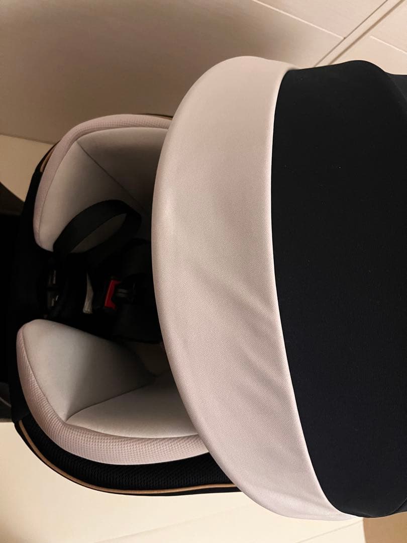 Combi チャイルドシート 回転式　クルムーヴスマート　ISOFIX対応