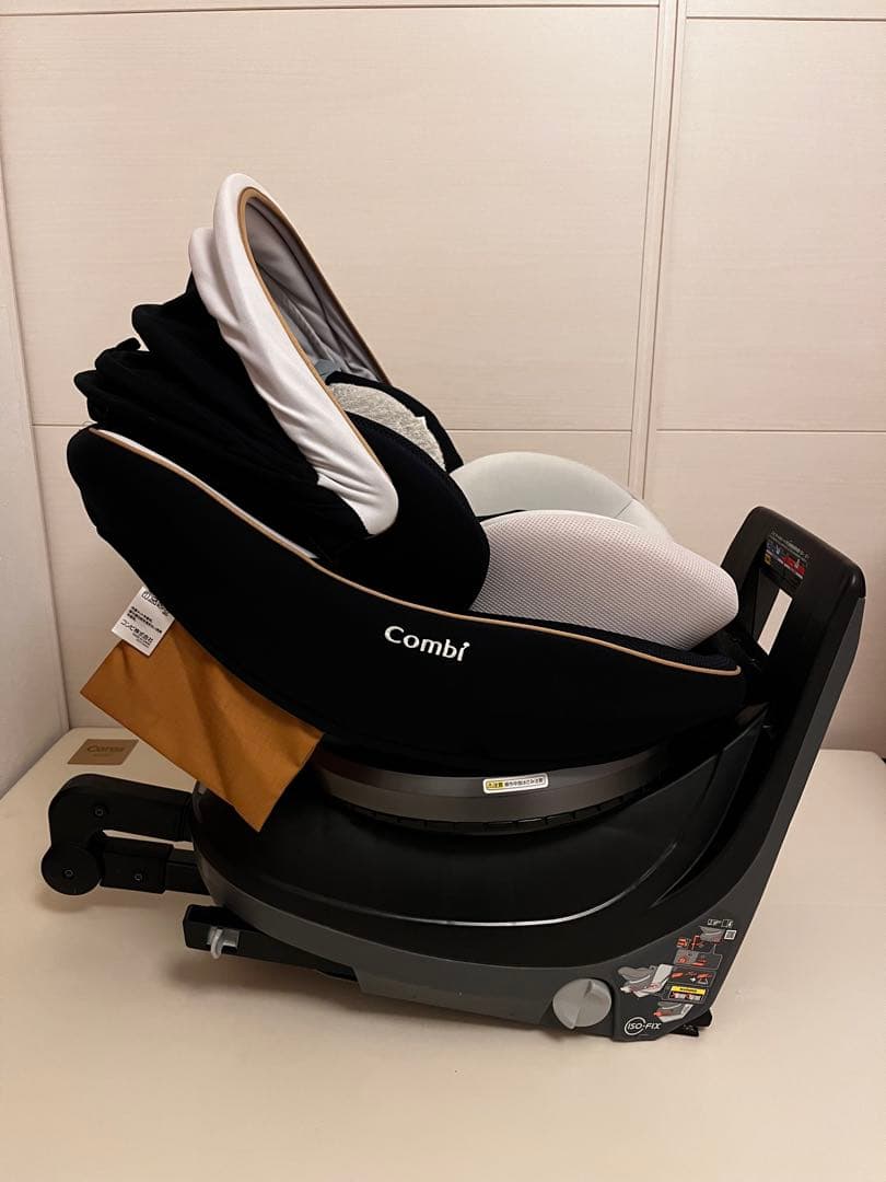Combi チャイルドシート 回転式　クルムーヴスマート　ISOFIX対応