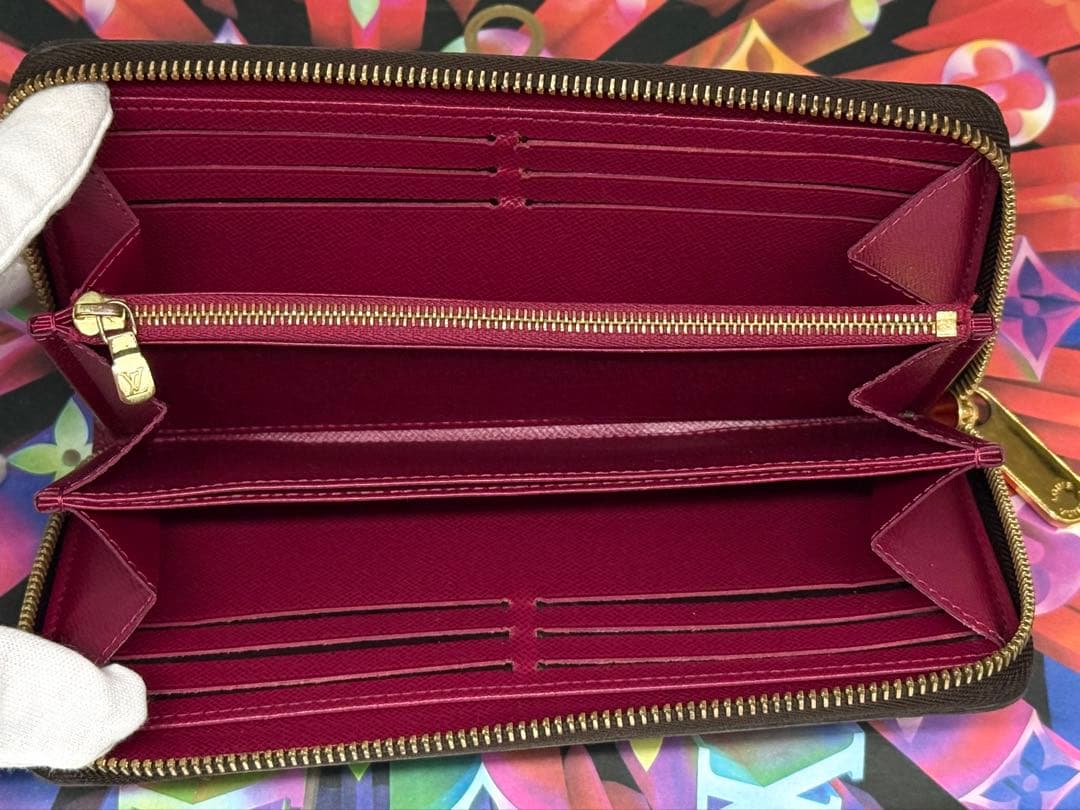 美品！新型LOUIS VUITTONルイヴィトン　ジッピーウォレット　フィーシャ