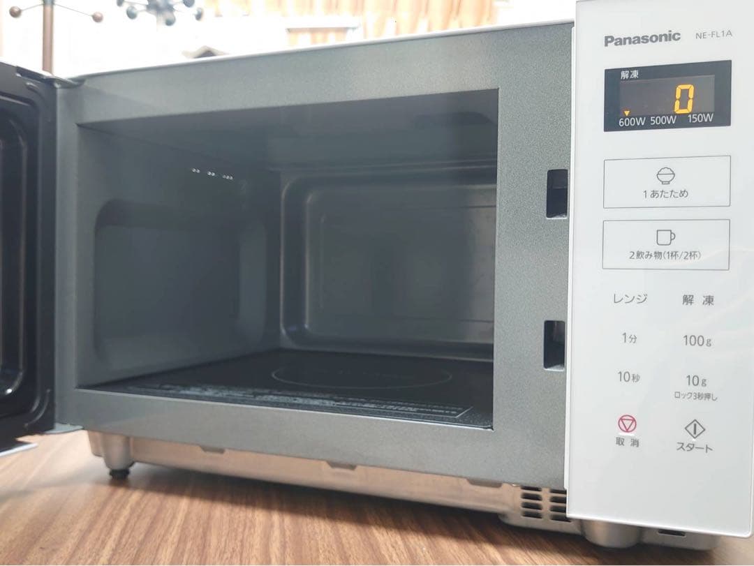 美品　2023年製　Panasonic NE-FL1A 電子レンジ 600W