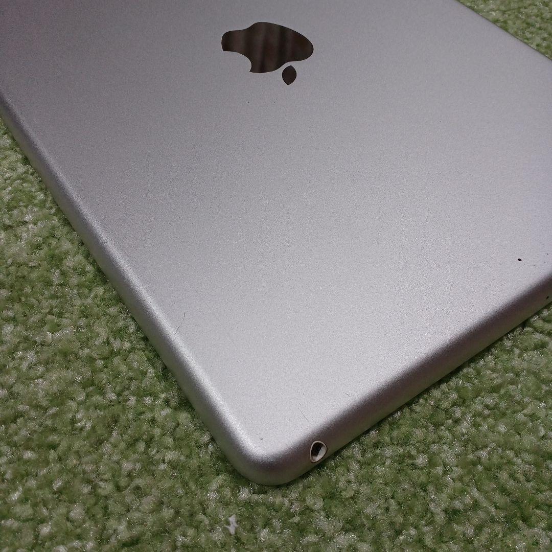 iPad 第6世代　32GB