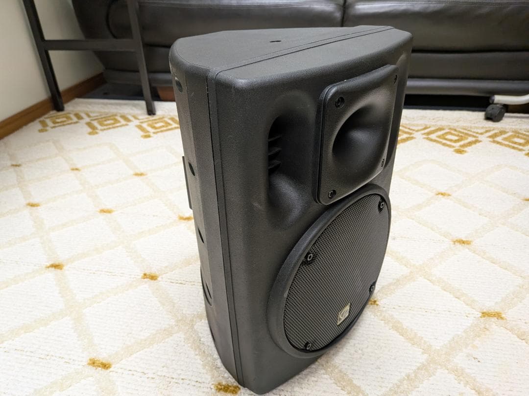 Classic Pro CSP8P パワードスピーカー