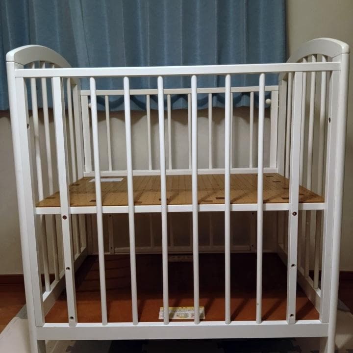 【✨送料込み✨】カトージ ミニベビーベッド ミニ立ちベッド⭐︎