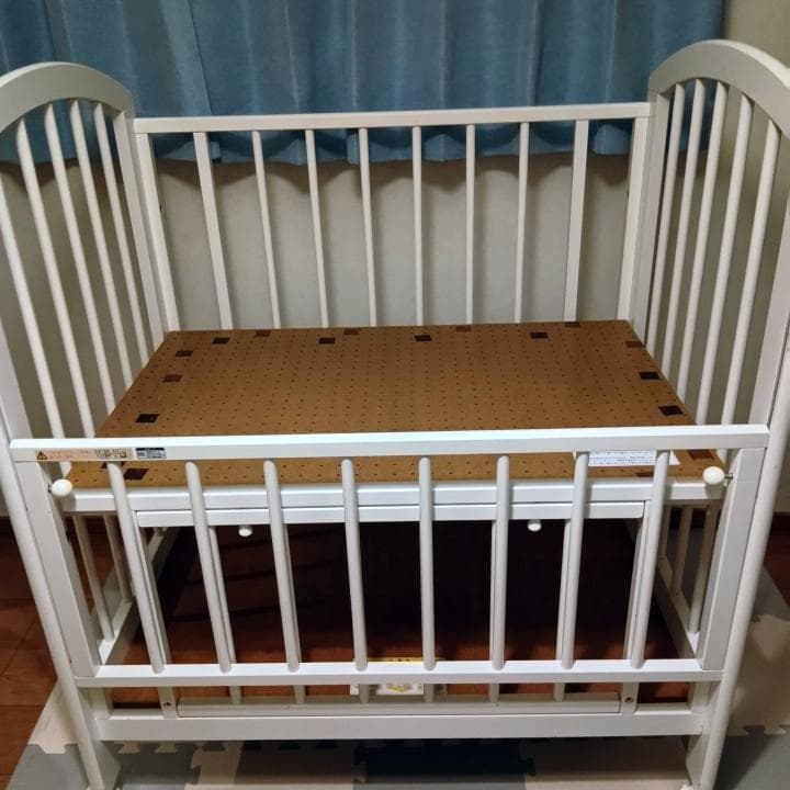 【✨送料込み✨】カトージ ミニベビーベッド ミニ立ちベッド⭐︎