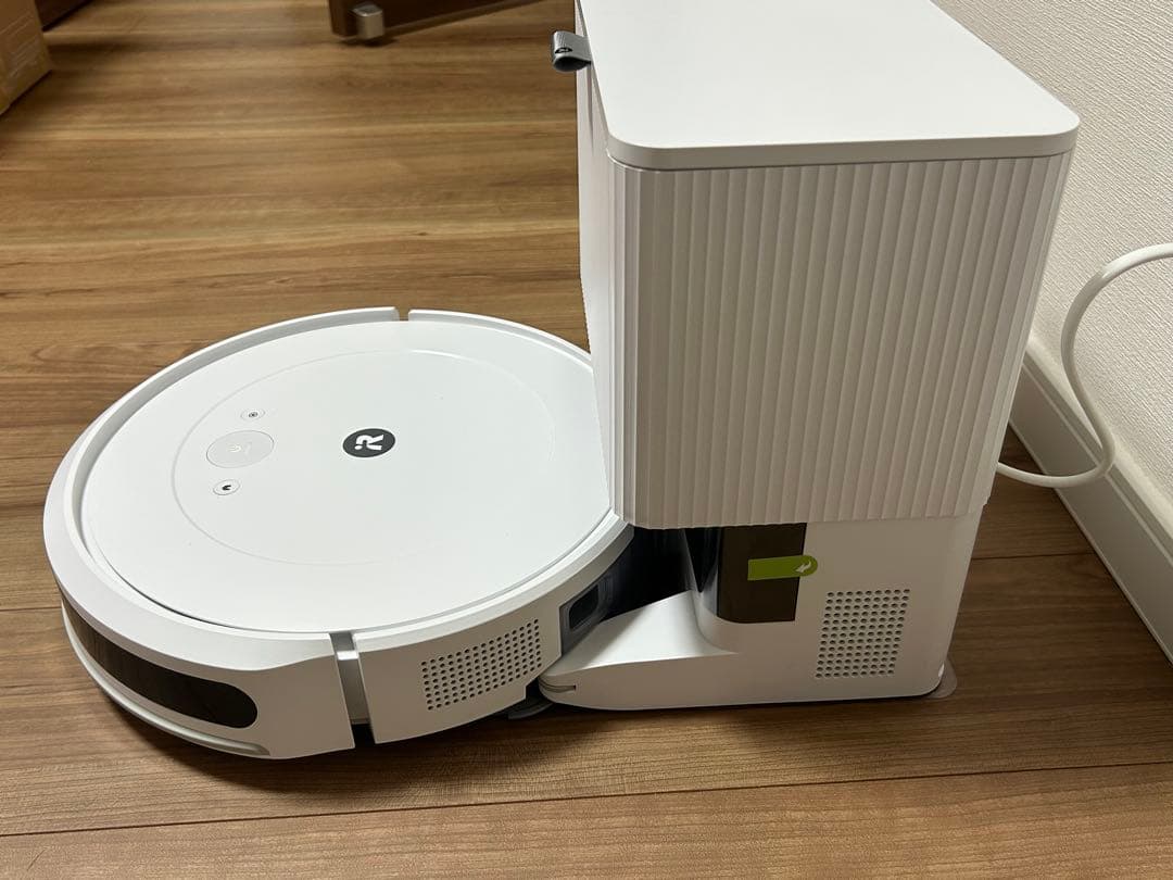 【紙パック5枚付】ルンバ コンボ 2 Essential ホワイト