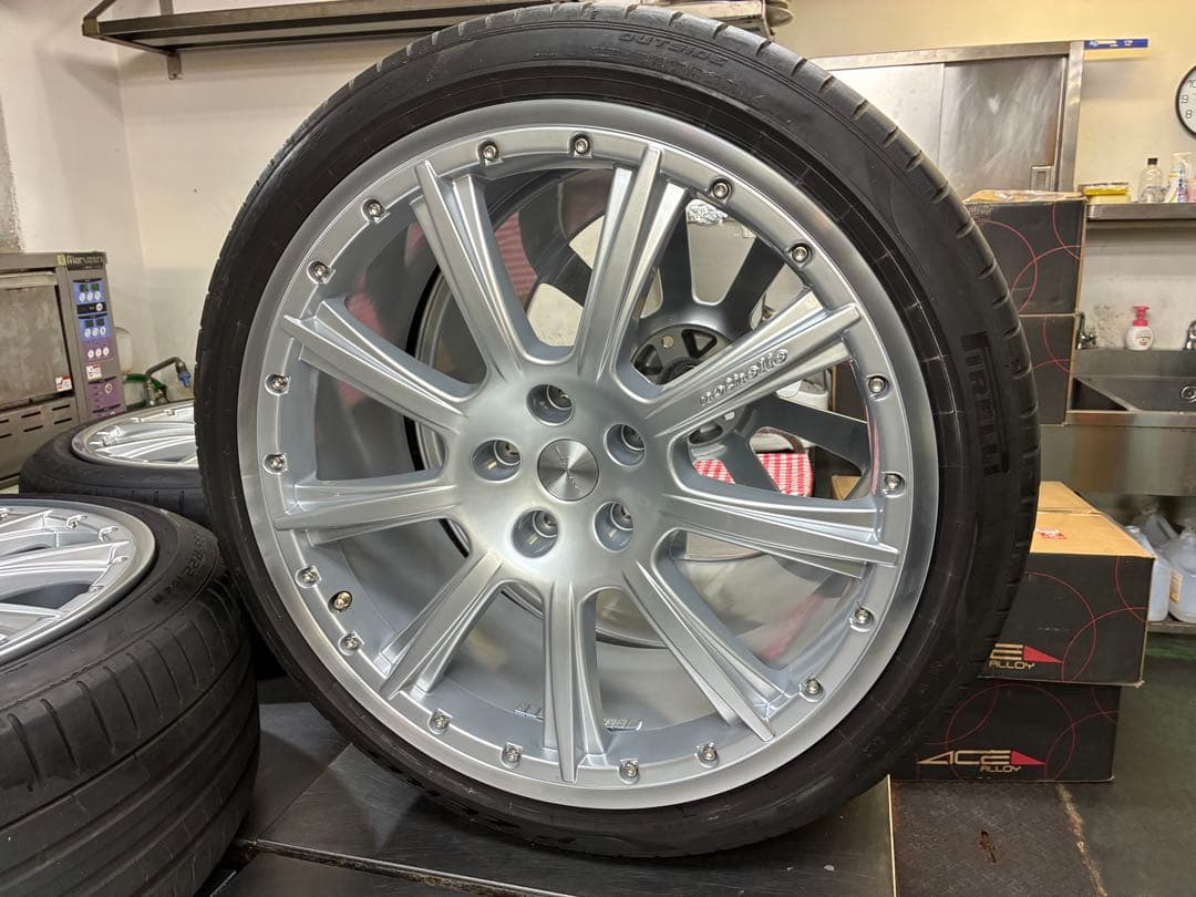 ポルシェカイエン、アウディQ7 22インチ新品ホイールと中古タイヤセット