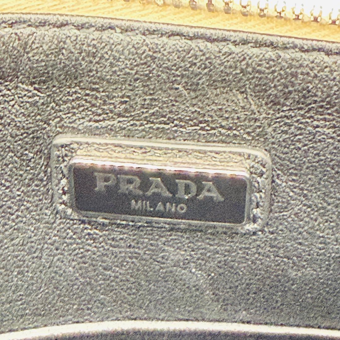 【レア】プラダ マルチカラー レザー 三角プレート クラッチバッグ
