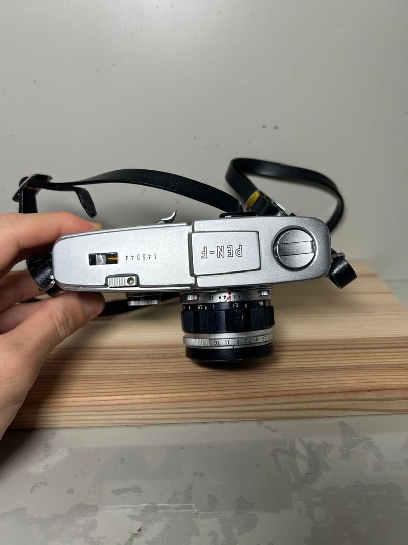 Olympus PEN F ハーフフィルムカメラ【難あり】