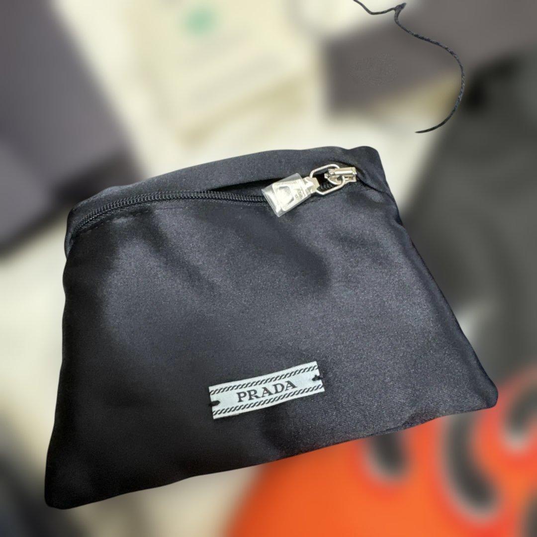 M*M様 PRADA ゴールド ヘアクリップ