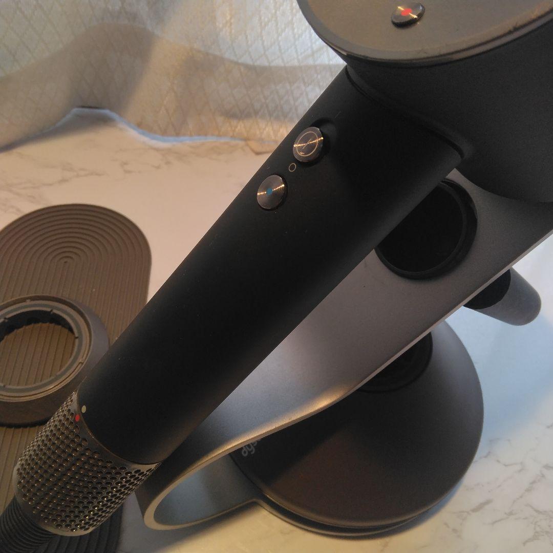 動作良好　ダイソン　Dyson　ドライヤー