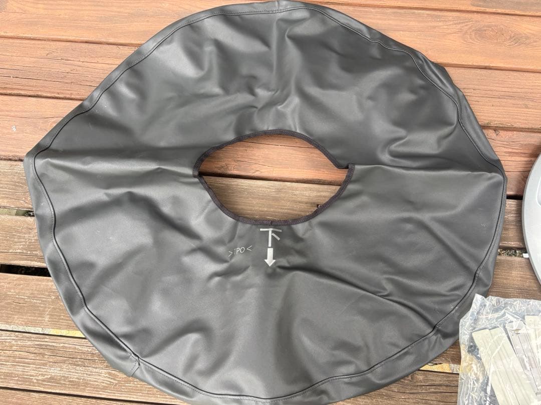 k*u様 【未使用】FJクルーザー　リアタイヤ　純正カバー