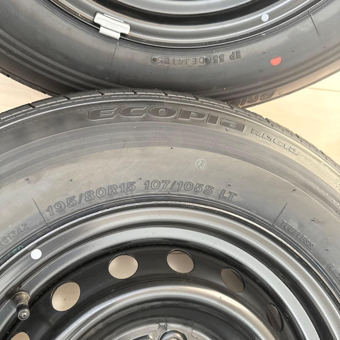 ハイエース　純正タイヤホイール、新品ホイールキャップ①〜④セット　新車外し