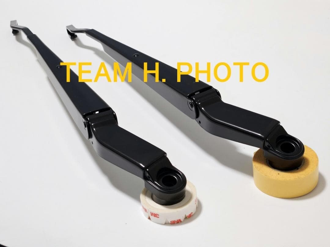 80系ランクル　純正 フロントワイパーアーム 左右セット　キャップ＆ナット 付属