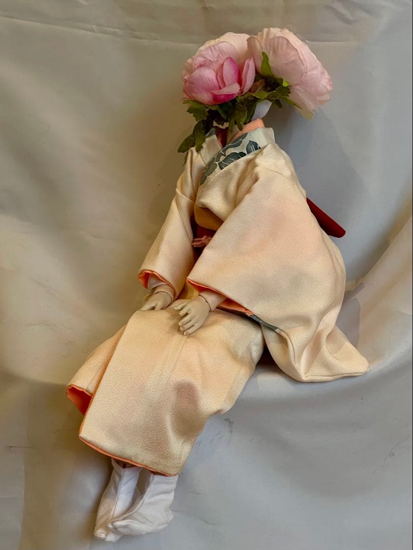 ナ*ー様 創作球体関節人形・花貌の娘