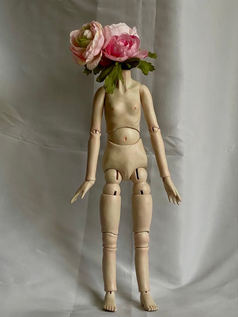 ナ*ー様 創作球体関節人形・花貌の娘