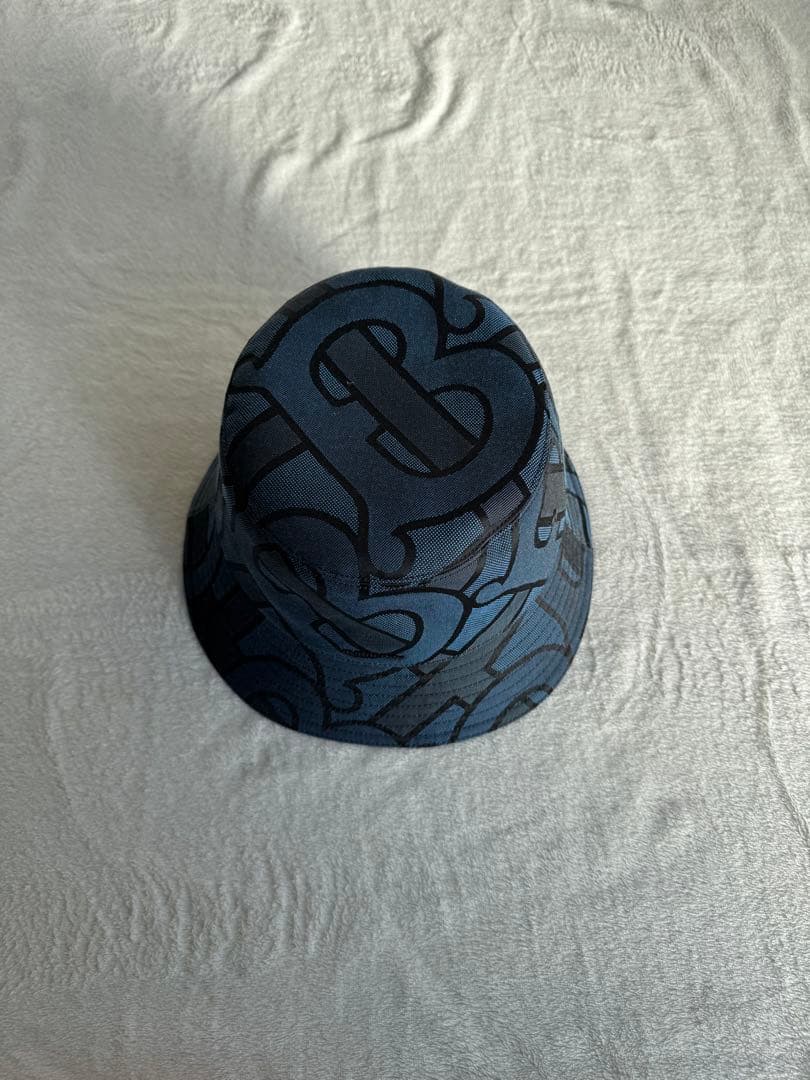 BURBERRYロゴパターン バケットハット