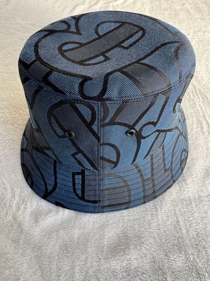 BURBERRYロゴパターン バケットハット