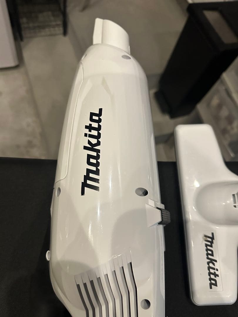 Makita CL282FDRF ハンディクリーナー 本体のみ