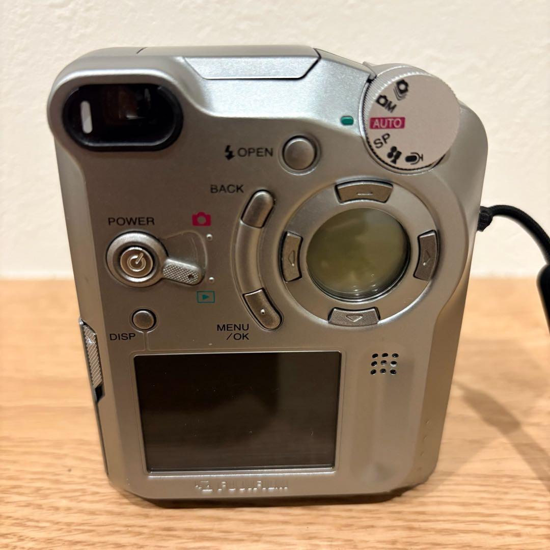 FUJIFILM FinePix 4800 Zoom デジタルカメラ