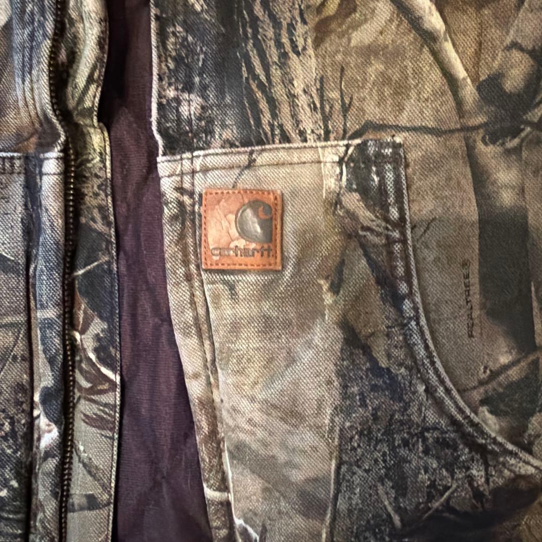 Carhartt アクティブジャケット リアルツリー