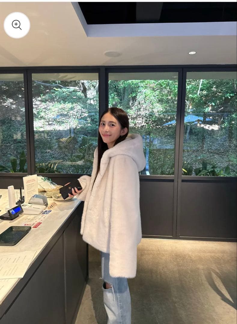 新品未使用品CALRA エコファーフードコート　ホワイト