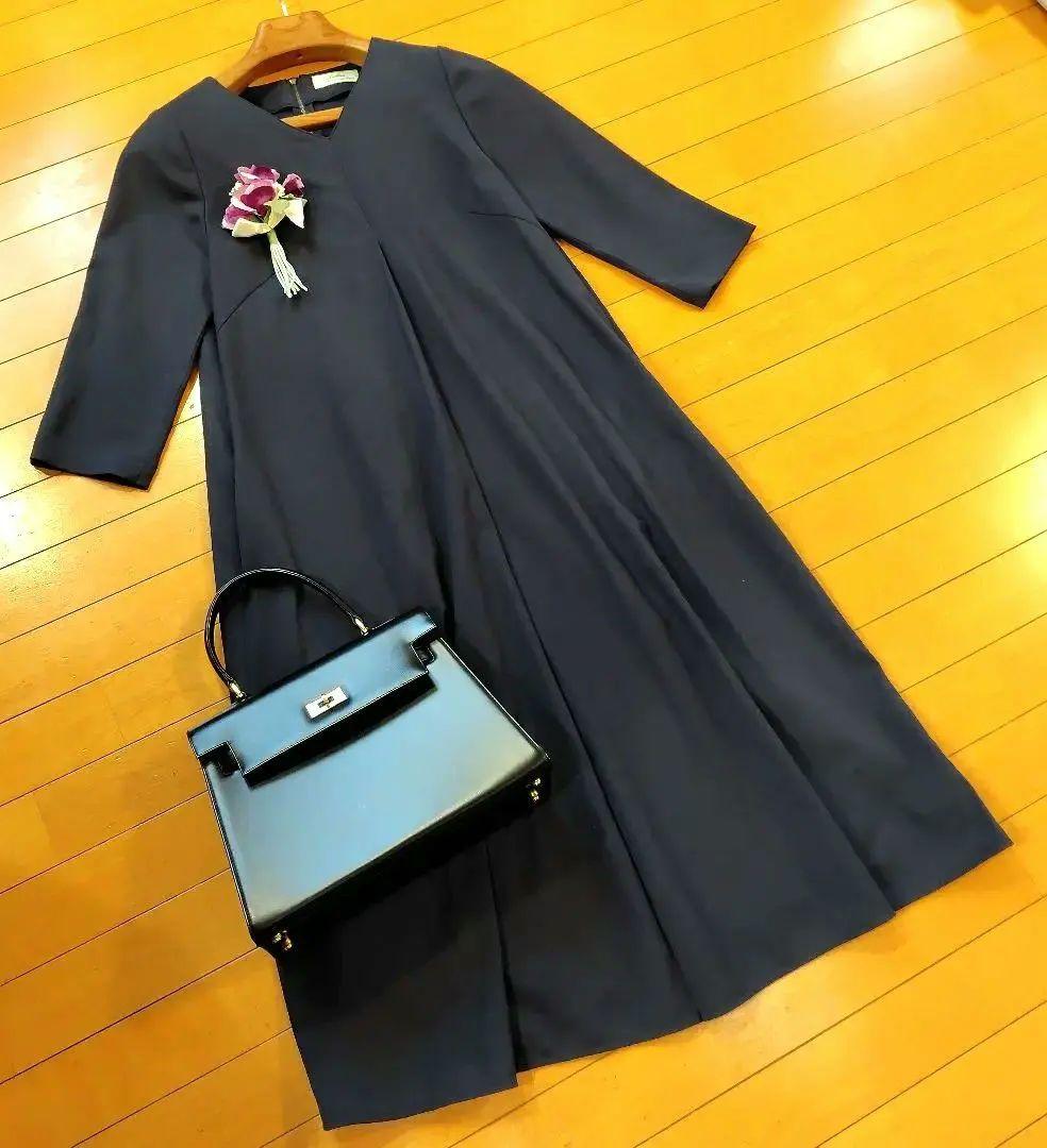 真*君様 レリアン 近年モデルネイビー Vネック Aライン ワンピース 七分袖9