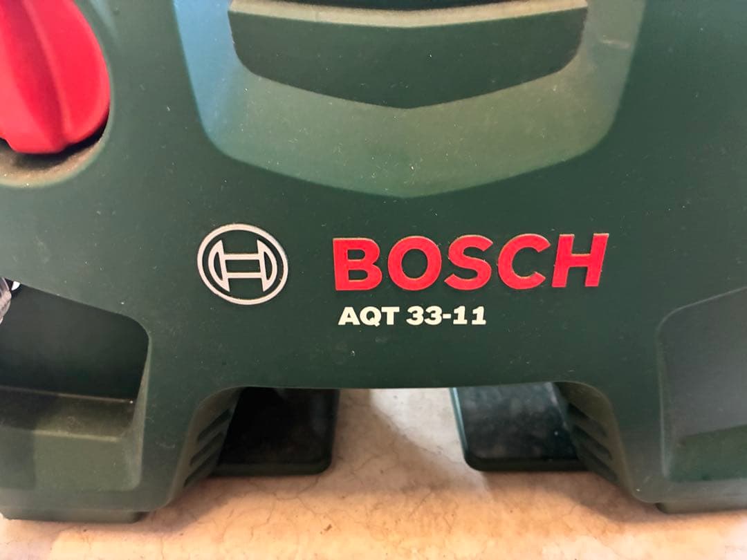 BOSCH AQT 33-11 高圧洗浄機 本体　テラスクリーナー付属