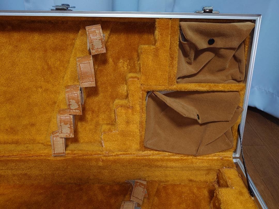 r*4様 尺八ケース　アルミ製ハードケースです。