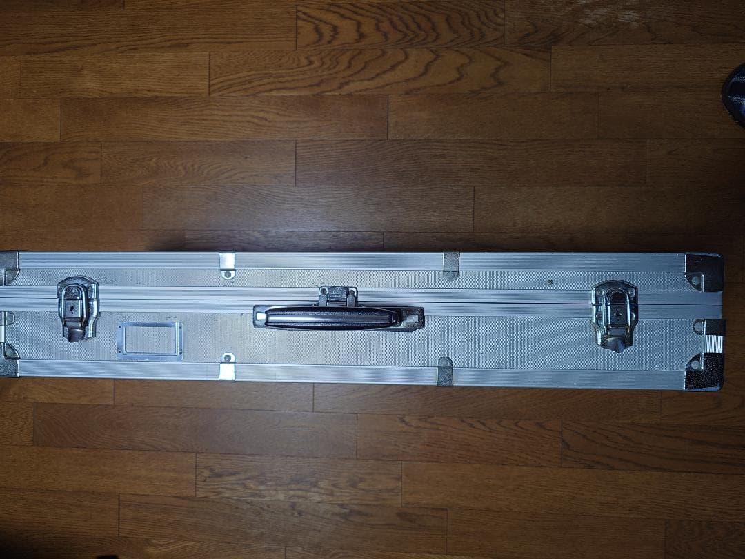 r*4様 尺八ケース　アルミ製ハードケースです。