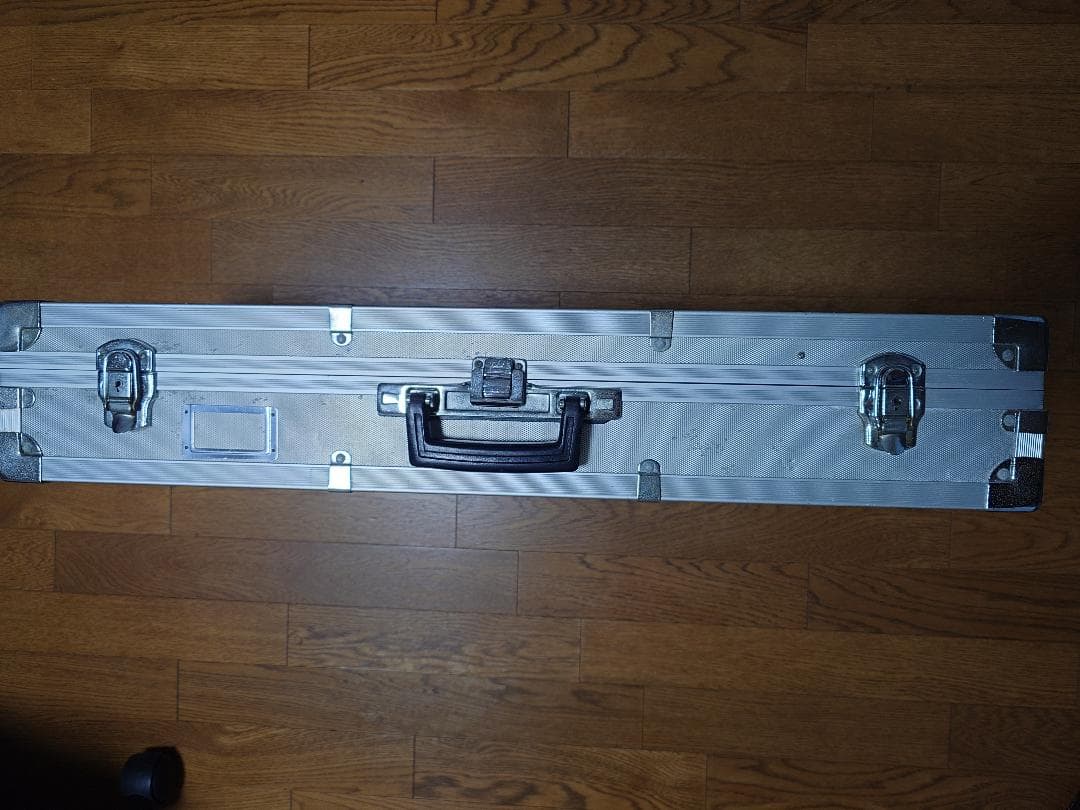 r*4様 尺八ケース　アルミ製ハードケースです。