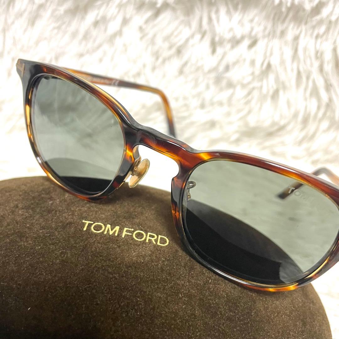 【極美品】トムフォード　サングラス TF876-D ウエリントンシェイプ
