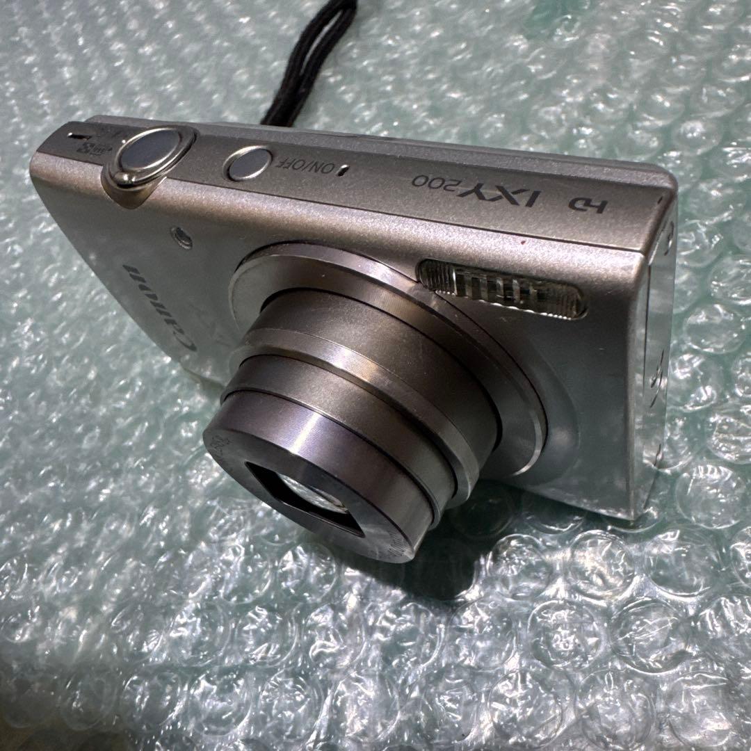 Canon IXY 200 デジカメ