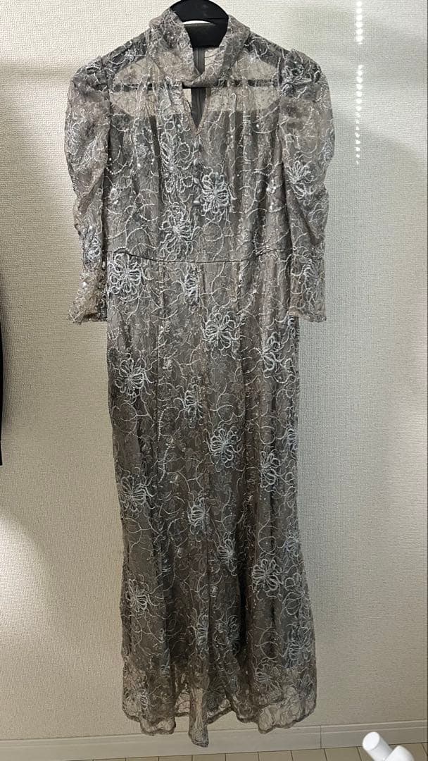 Leja スパンコール花柄刺繍ソフトパフスリーブドレスワンピース