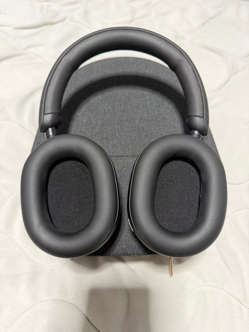 ヘッドホン SONY WH-1000XM5 - Black